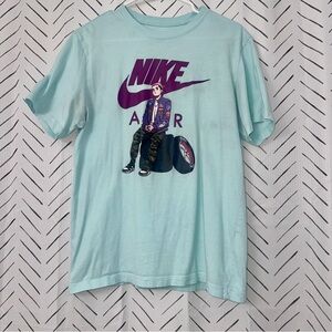 Men’s Nike T-shirt